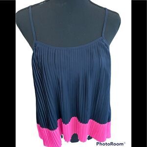 NEW with tags Forever 21 spaghetti strap navy/fuchsia pleated top, size S